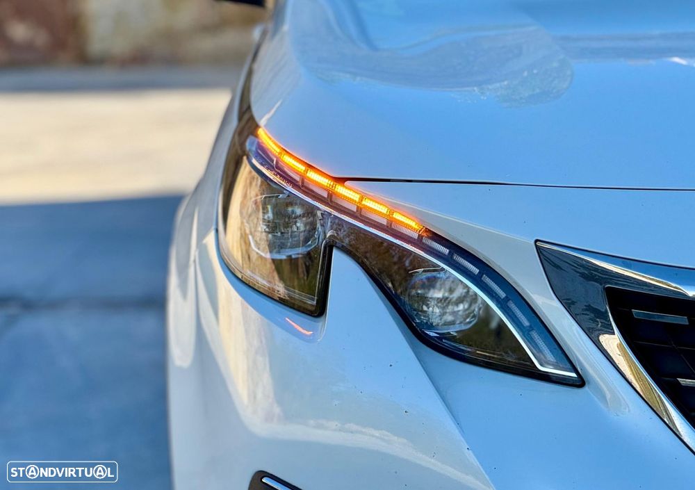 Peugeot 3008 1.6 BlueHDi Allure EAT6 J18 - 36