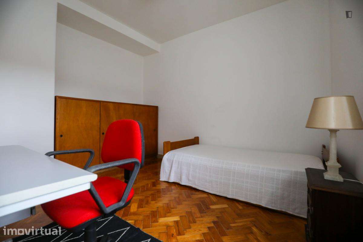 Quarto - localizado em Olivais Lisbon - Grande imagem: 3/21