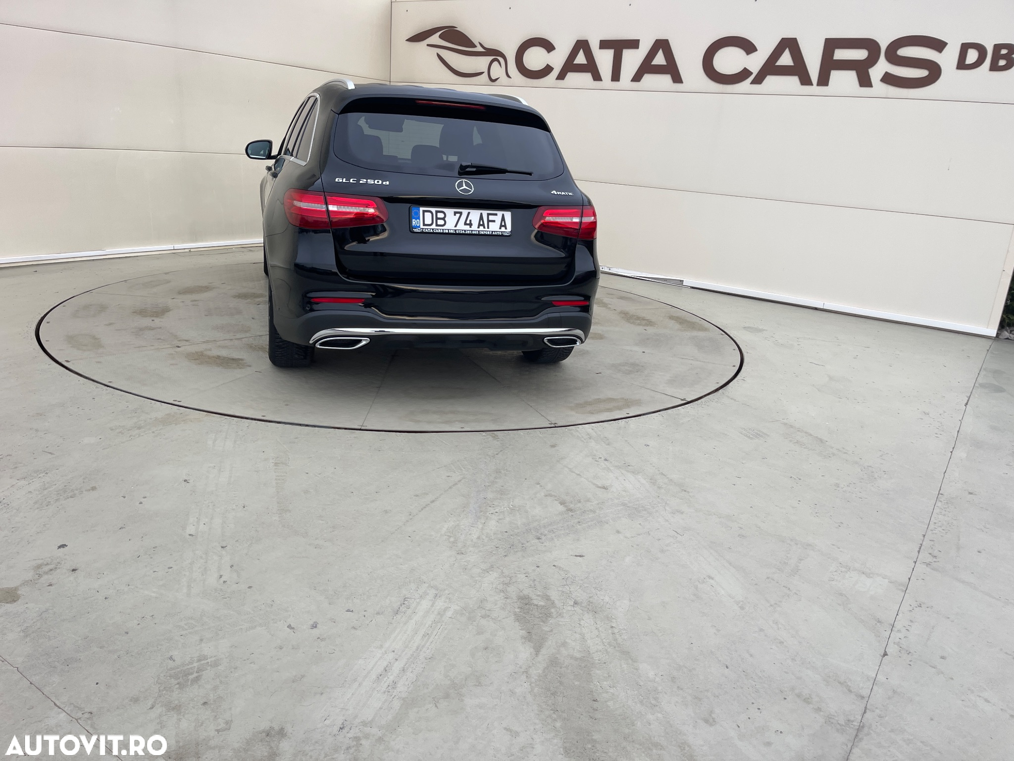 Mercedes-Benz GLC 250 d 4Matic 9G-TRONIC AMG Line - 12