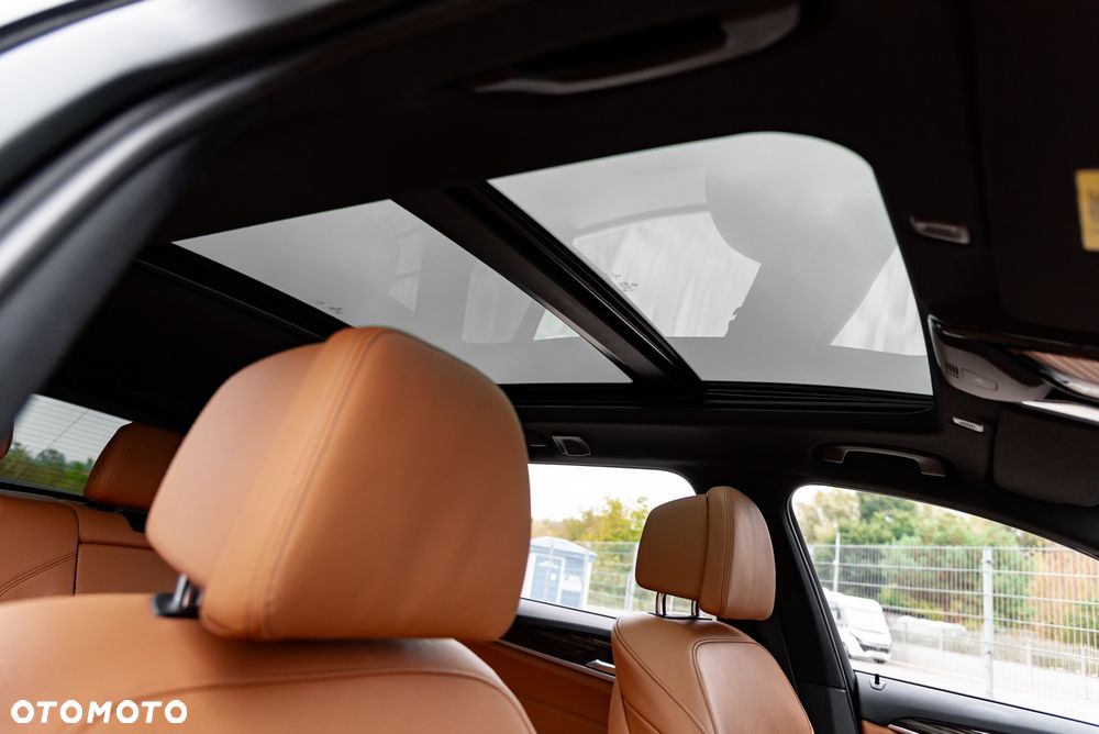 BMW Seria 5 530i xDrive GPF M Sport sport - 24