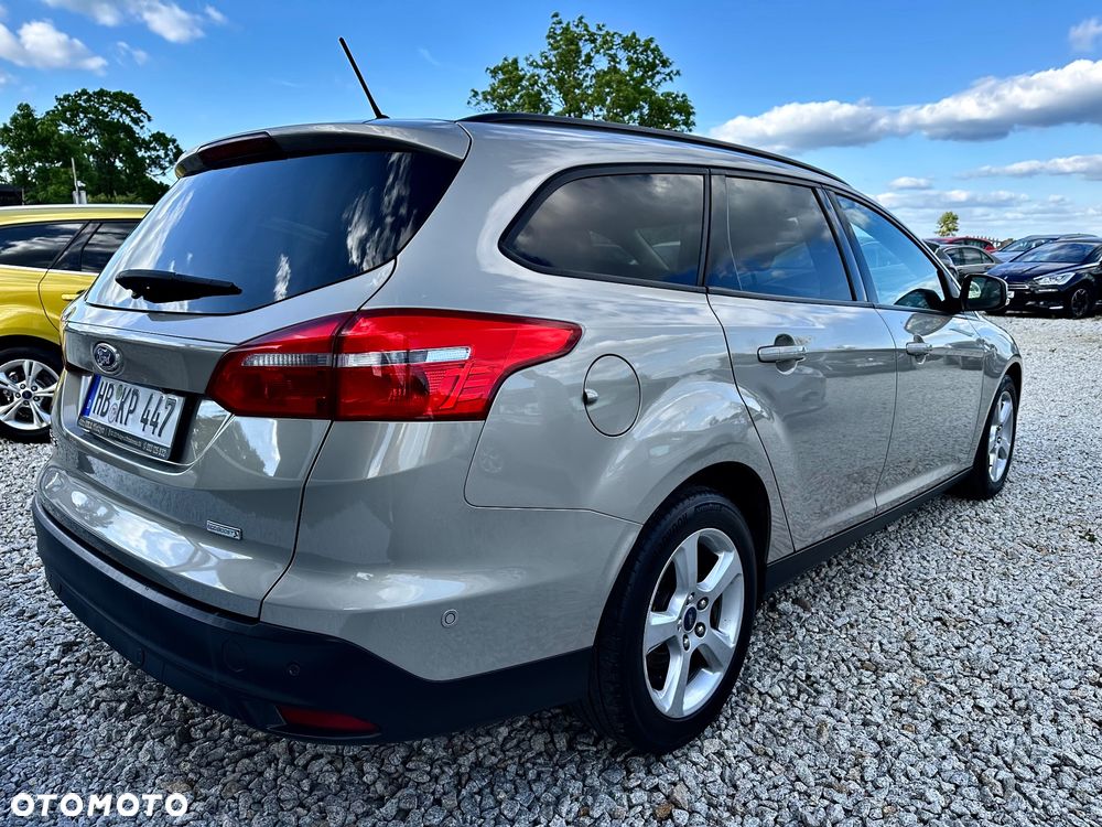 Ford Focus 1.0 EcoBoost Start-Stopp-System TITANIUM STYLE - 4