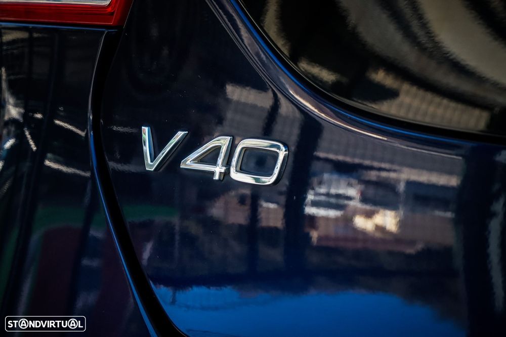Volvo V40 2.0 D2 Momentum - 19