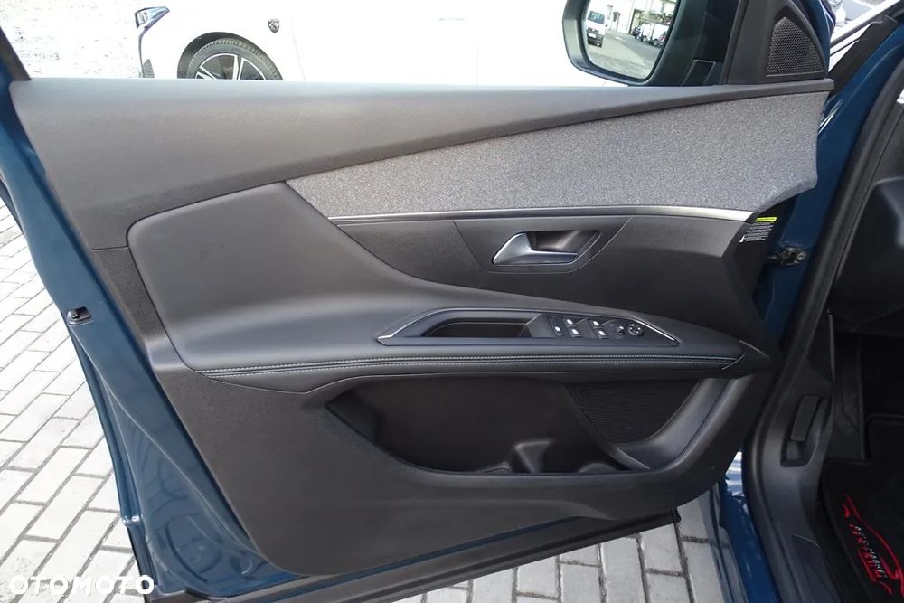 Peugeot 3008 BlueHDi 130 Stop & Start EAT8 Allure Business-Paket - 17