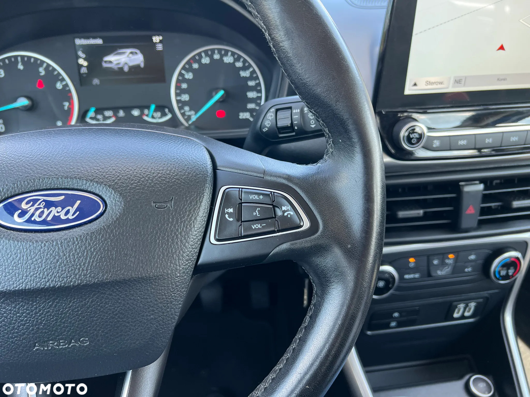 Ford EcoSport 1.0 EcoBoost COOL&CONNECT - 16