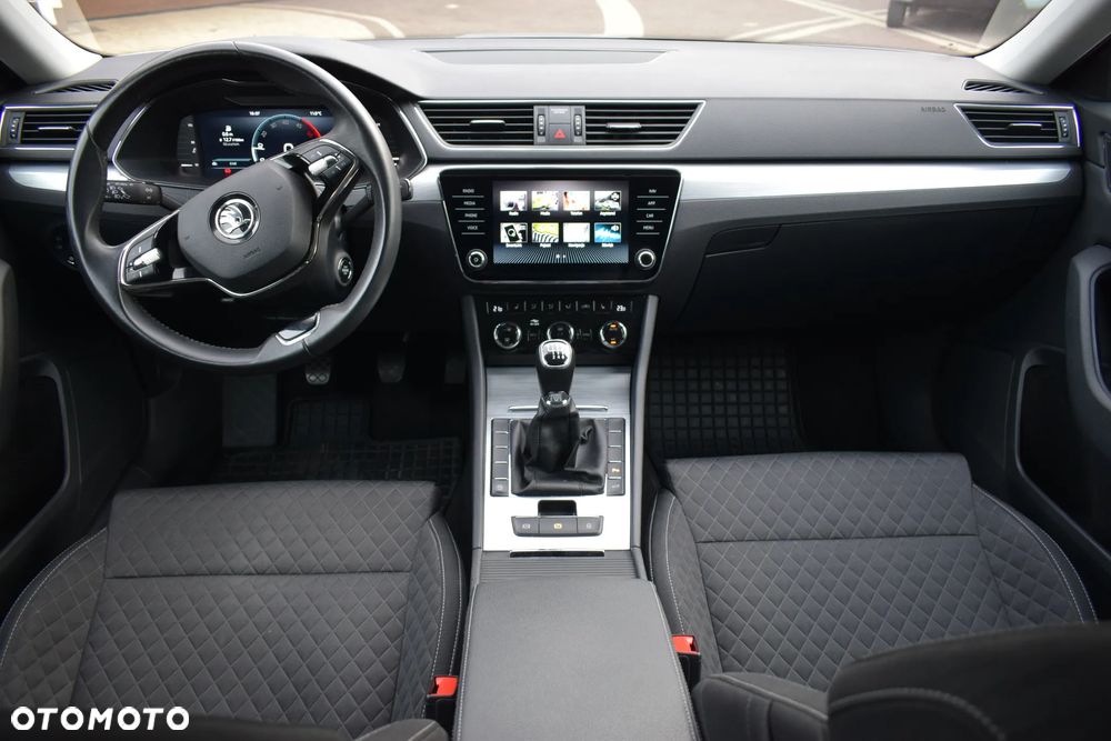 Skoda Superb 2.0 TDI SCR Style - 5