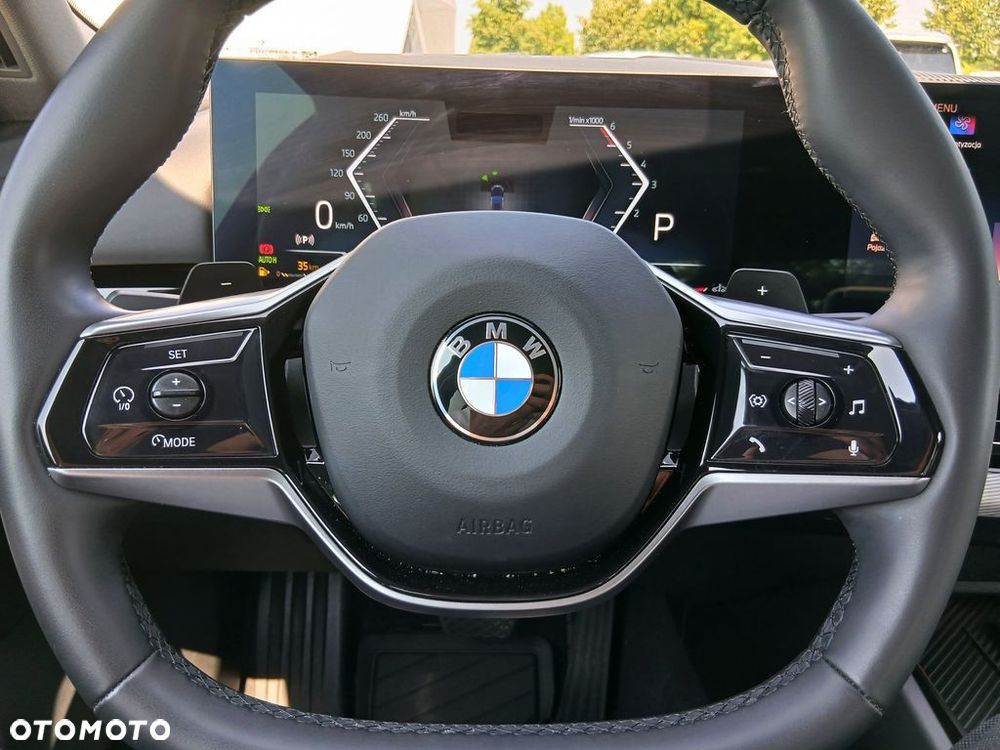 BMW Seria 5 520d xDrive mHEV - 33
