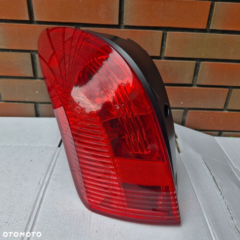 PEUGEOT 308 I SW LAMPA TYŁ LEWA 96814447XT - 1
