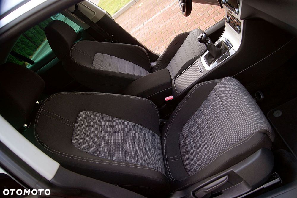Volkswagen Passat CC - 35