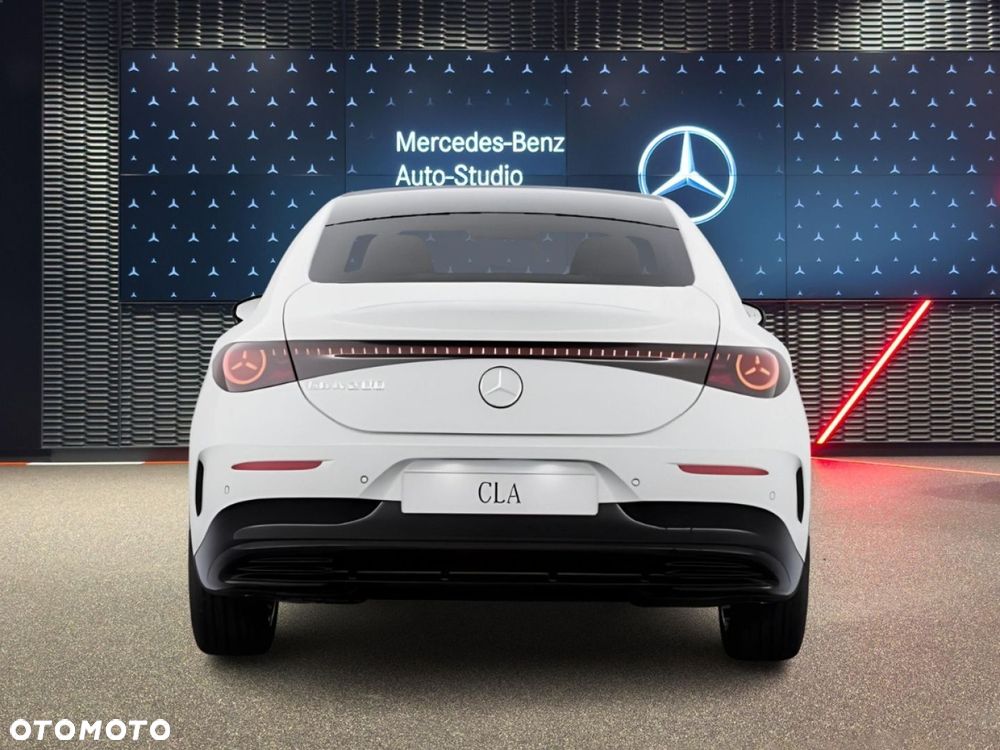 Mercedes-Benz CLA - 5