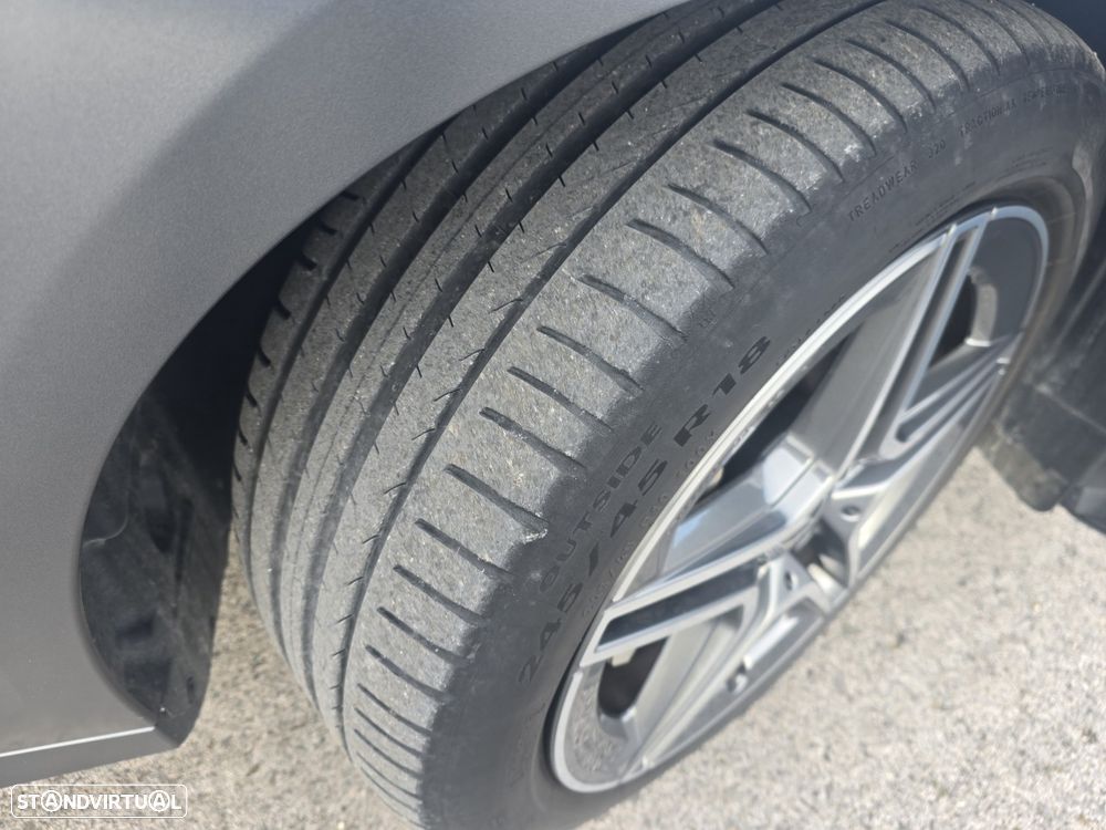 Mercedes-Benz E 300 de 4Matic 9G-TRONIC Night Edition - 11