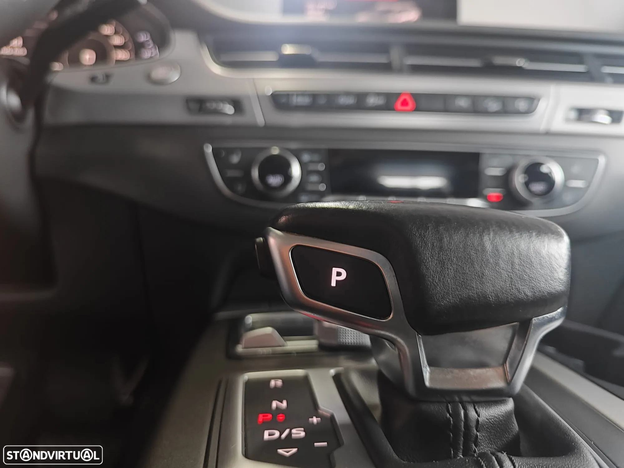 Audi Q7 3.0 TDI quattro S-line Tiptronic 7L - 42