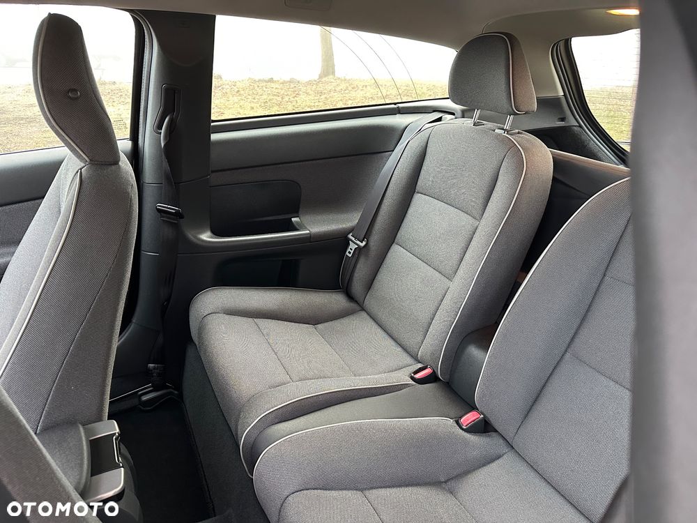 Volvo C30 1.6 Momentum - 31