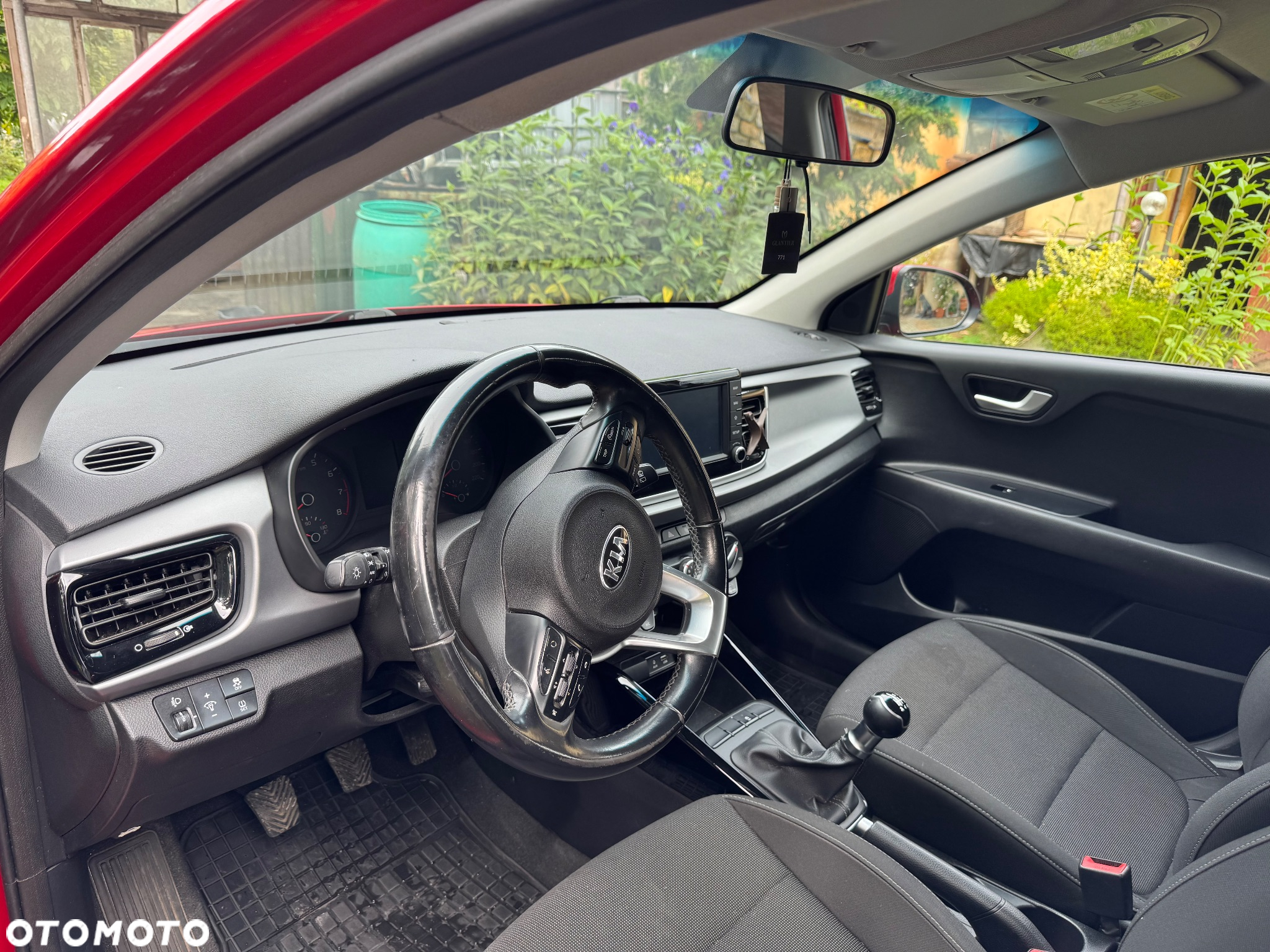 Kia Rio 1.2 L - 7