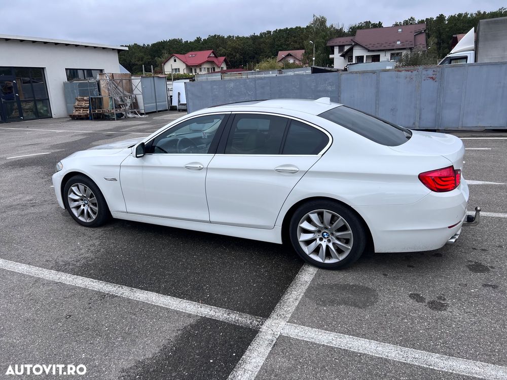 BMW Seria 5 530d Aut. Luxury Line - 4