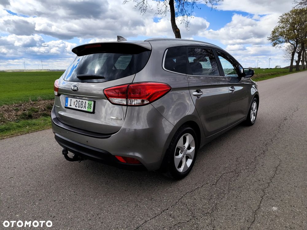 Kia Carens 1.7 CRDi 141 Dream Team Edition - 4