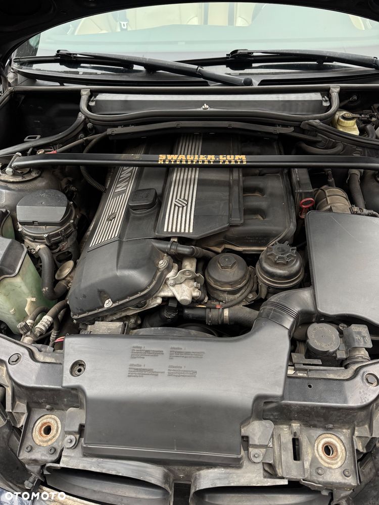 BMW 3 Series 2004 photo 4