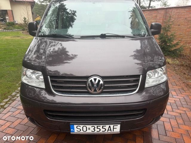 Volkswagen Multivan - 1