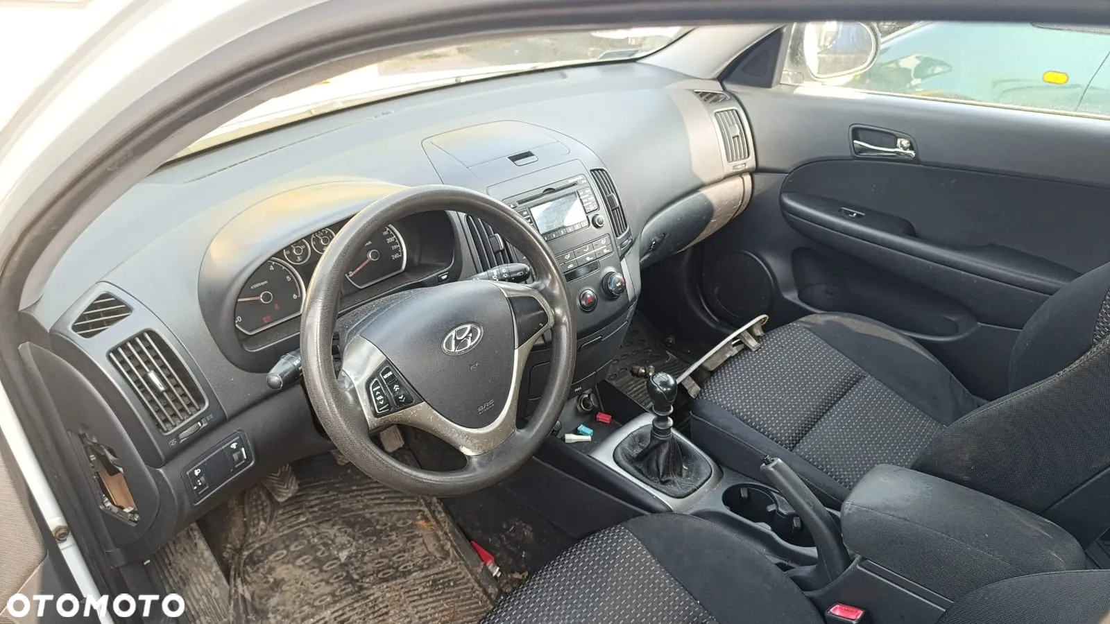 33836 hyundai i30 1.6 crdi 90 km D4FB na części kod lakieru 7F - 24