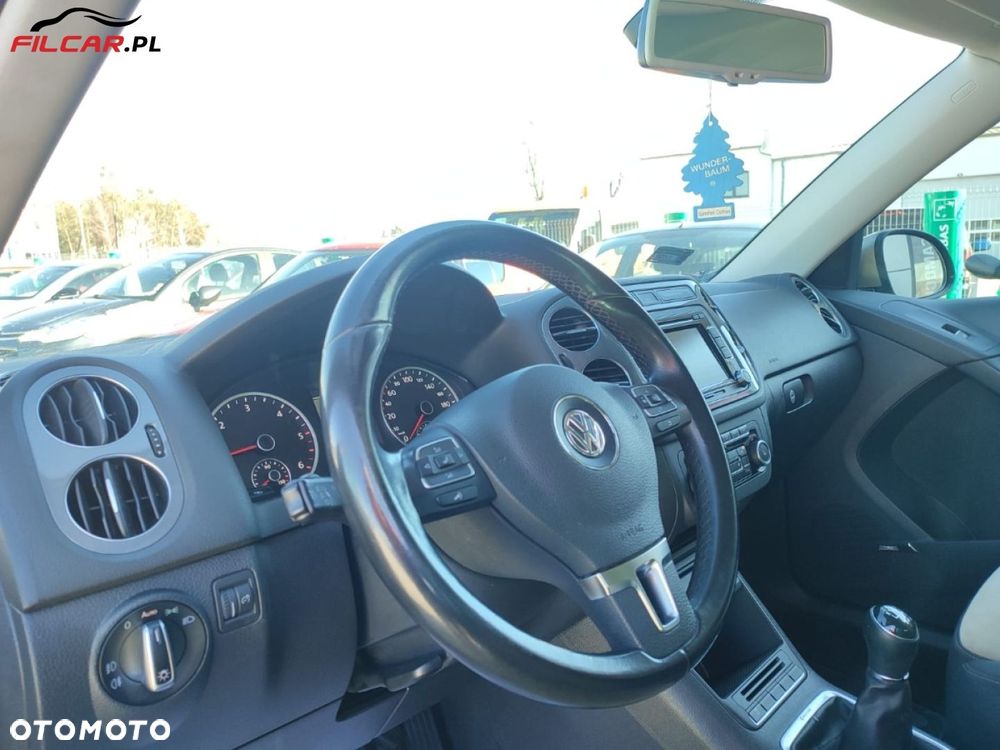 Volkswagen Tiguan - 5