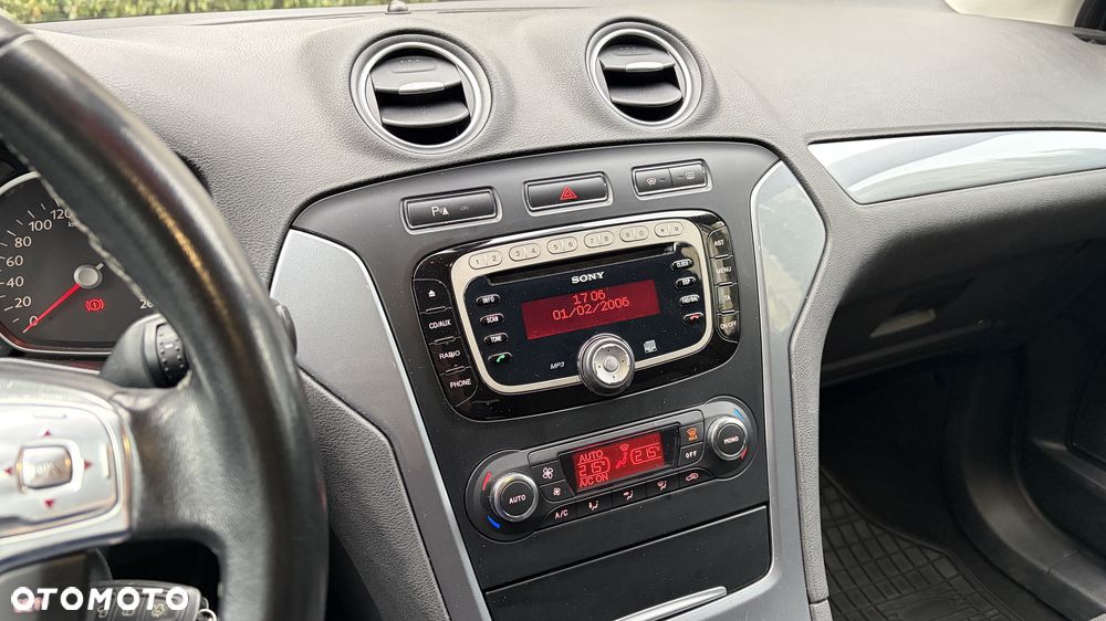 Ford Mondeo 1.6 Trend - 8