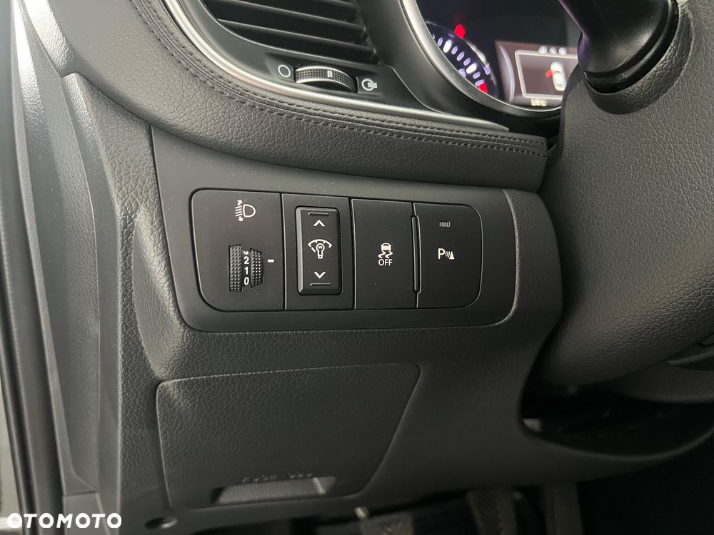 Kia Optima 2.0 L - 23