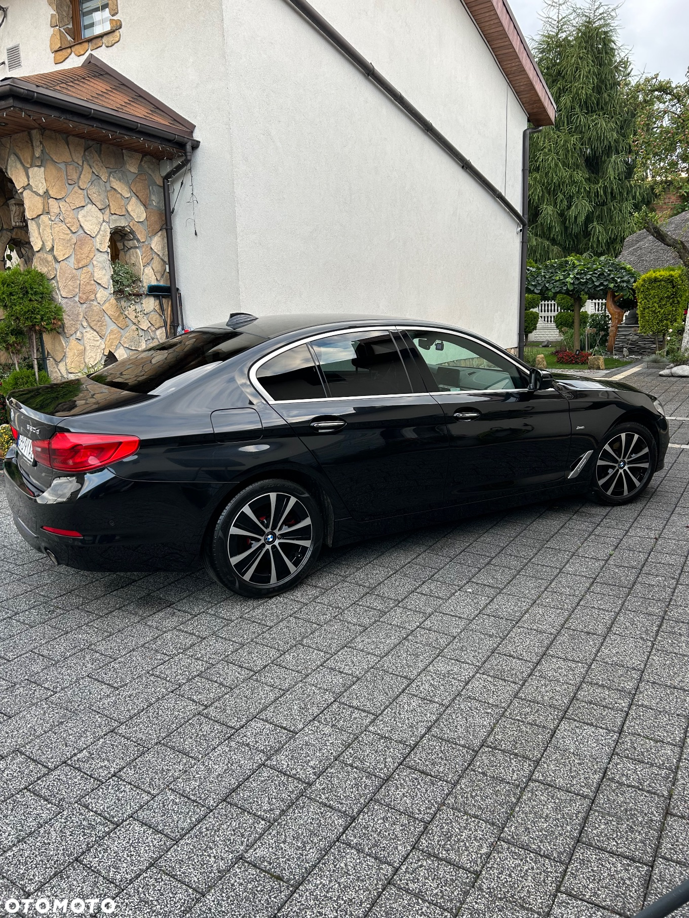BMW Seria 5 520d xDrive - 2
