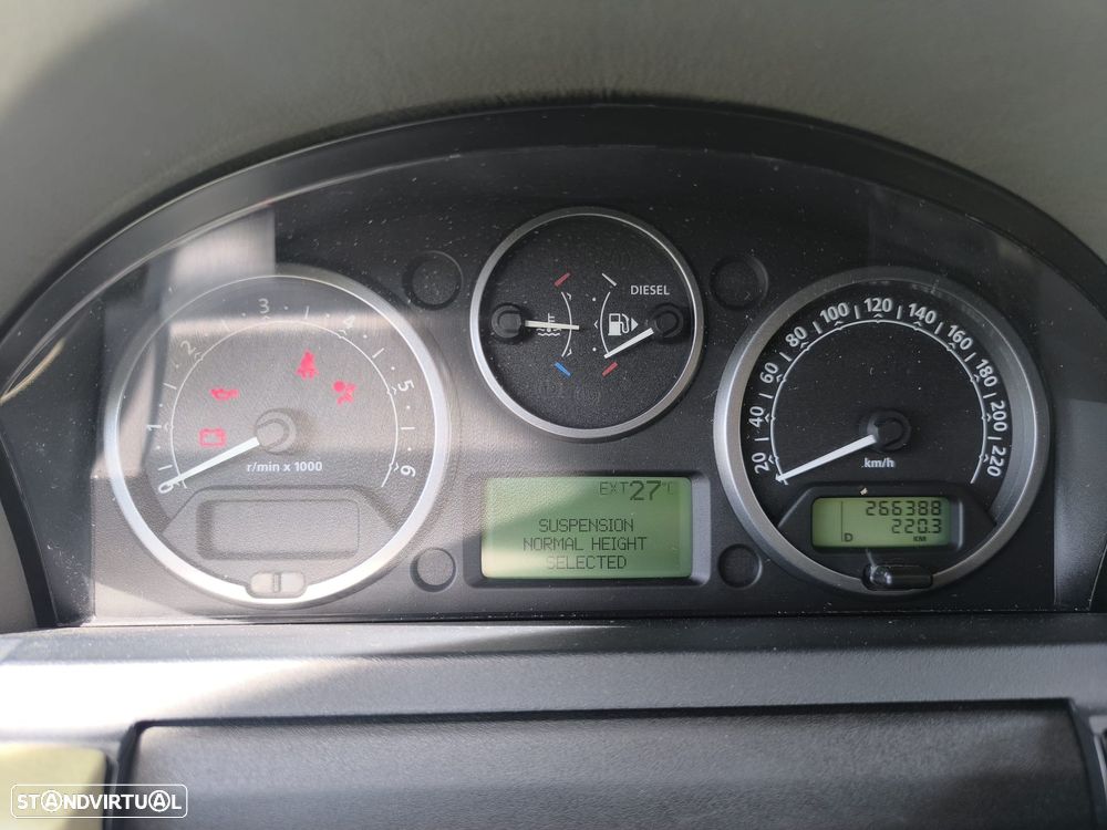 Land Rover Discovery 2.7 TD V6 HSE Auto. - 10