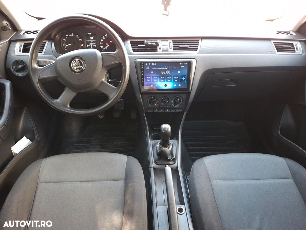 Skoda RAPID 1.2 TSI Active - 8