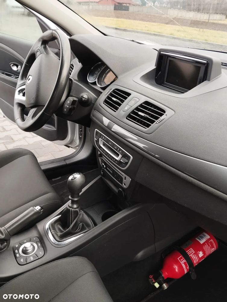 Renault Megane ENERGY TCe 115 Start & Stop Paris Business - 18