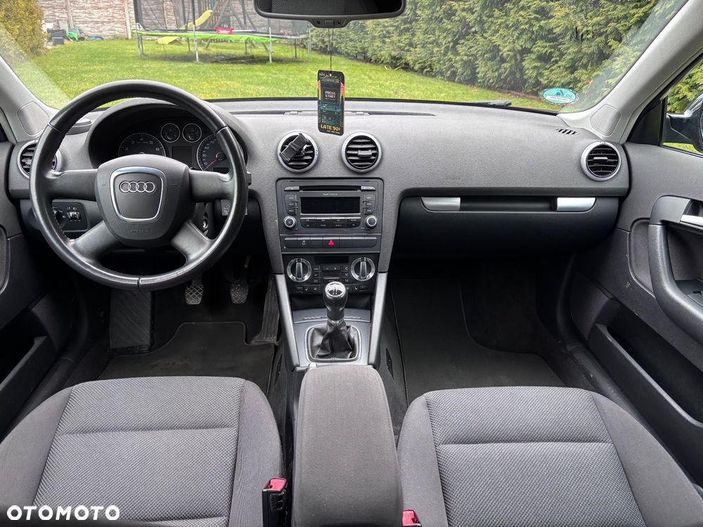 Audi A3 Sportback 1.6 Ambiente - 8
