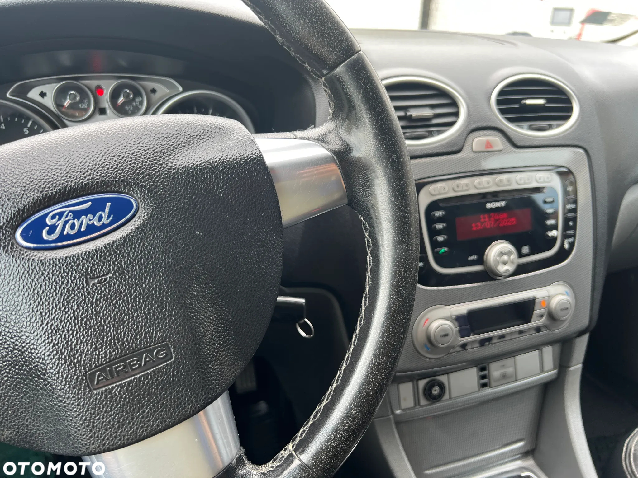Ford Focus - 14