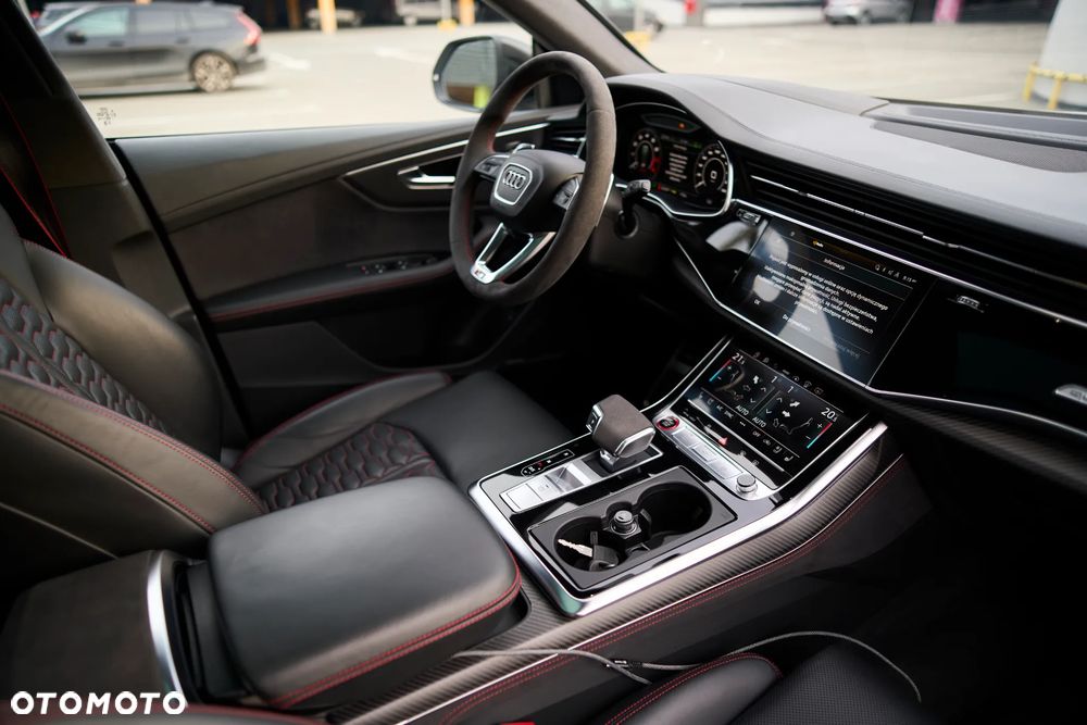 Audi RS Q8 - 20