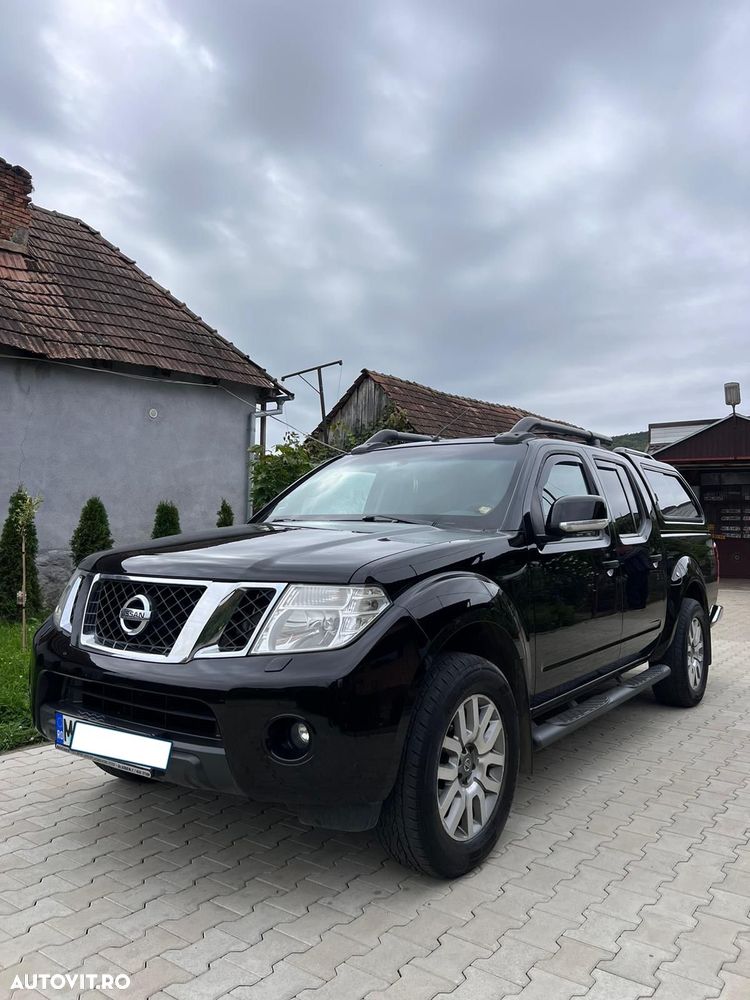 Nissan Navara 2.5 dCi DPF 4X4 Double Cab LE Plus Aut. - 1