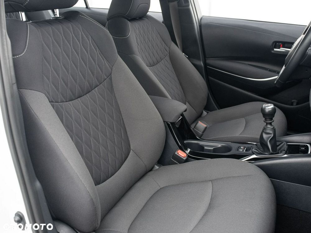 Toyota Corolla 1.5 Comfort - 28