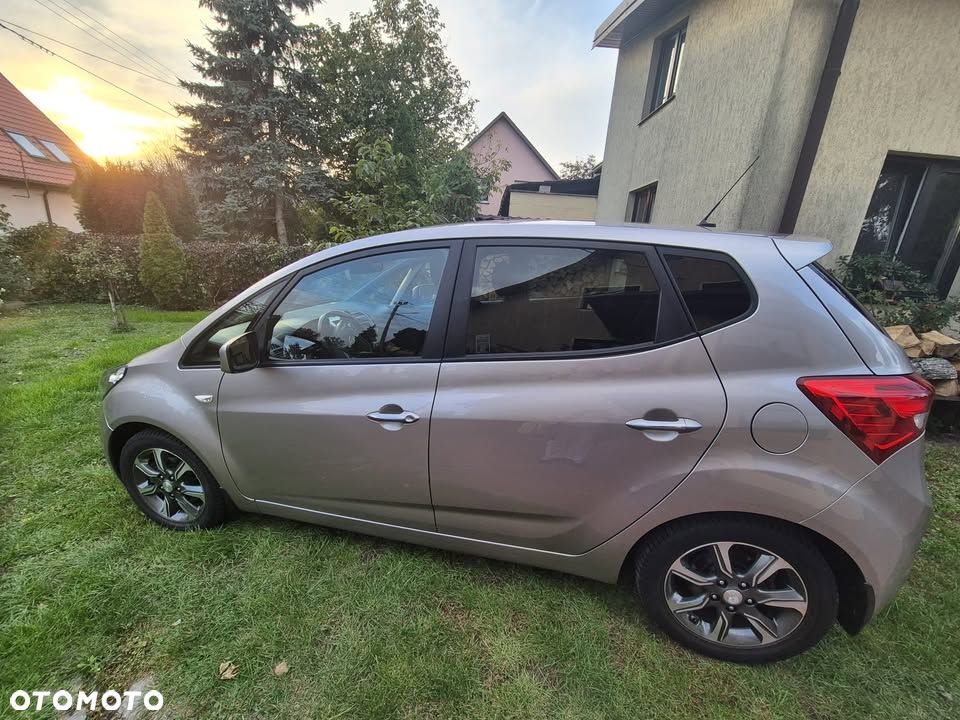 Hyundai Ix20 2019 photo 2