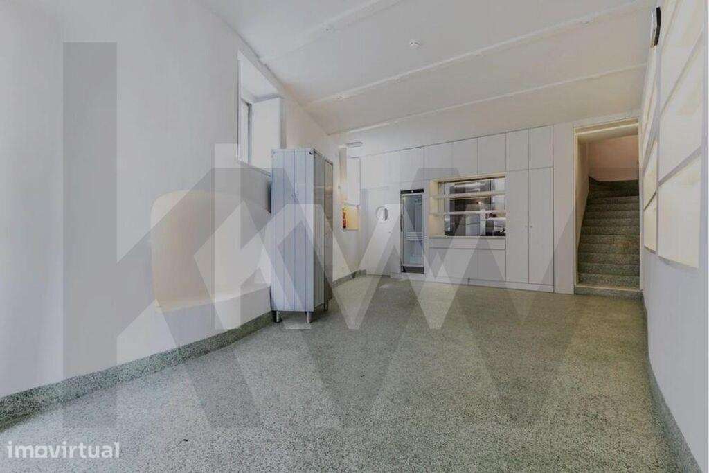 Exclusivo Restaurante & Bar junto ao Castelo – Projeto de Arquiteto - Grande imagem: 2/23