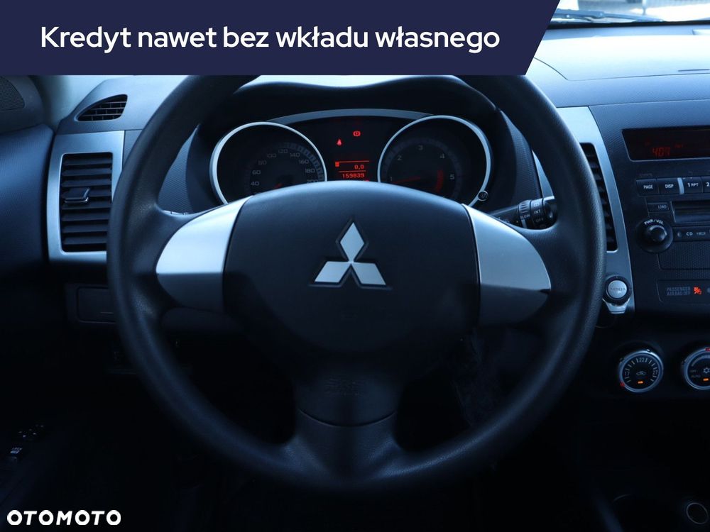 Mitsubishi Outlander - 19