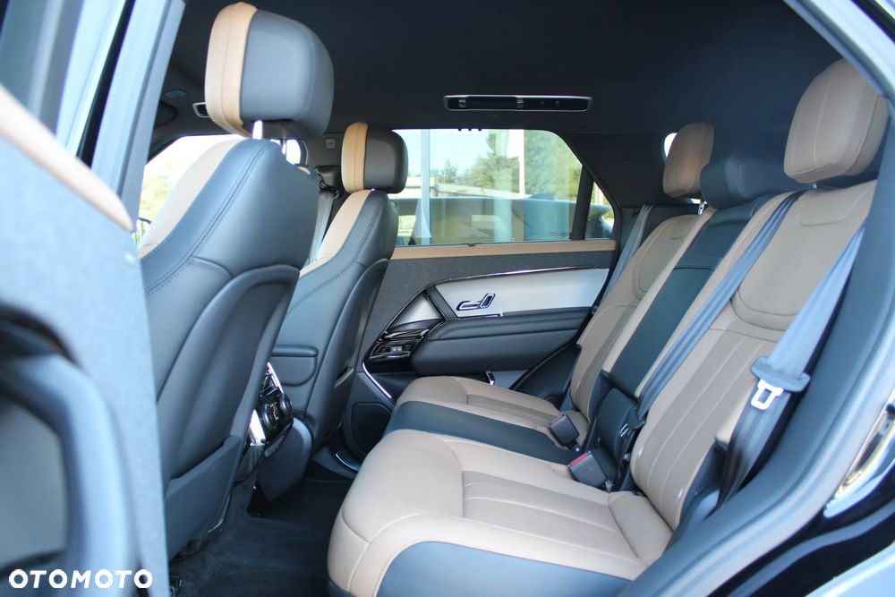 Land Rover Range Rover Sport - 12
