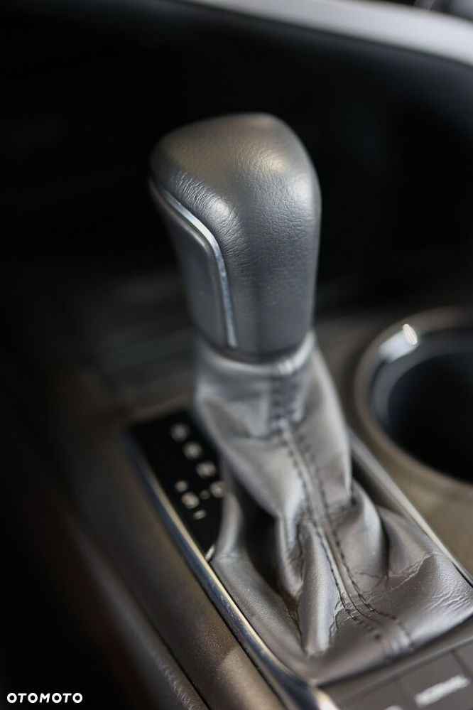 Toyota Camry - 30