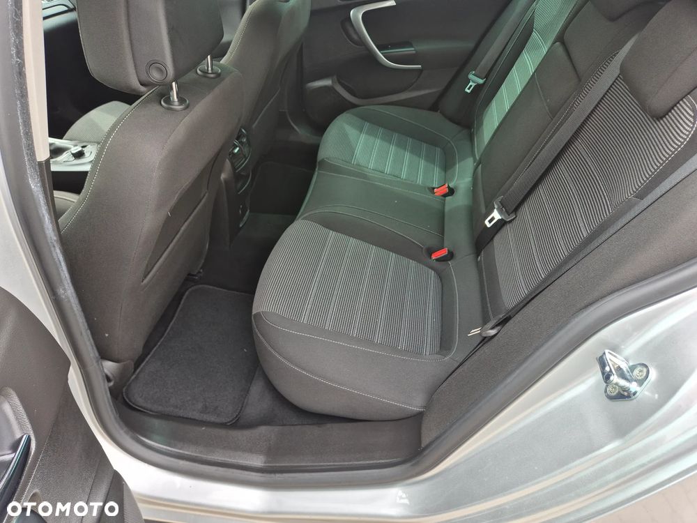 Opel Insignia 2.0 CDTI - 11