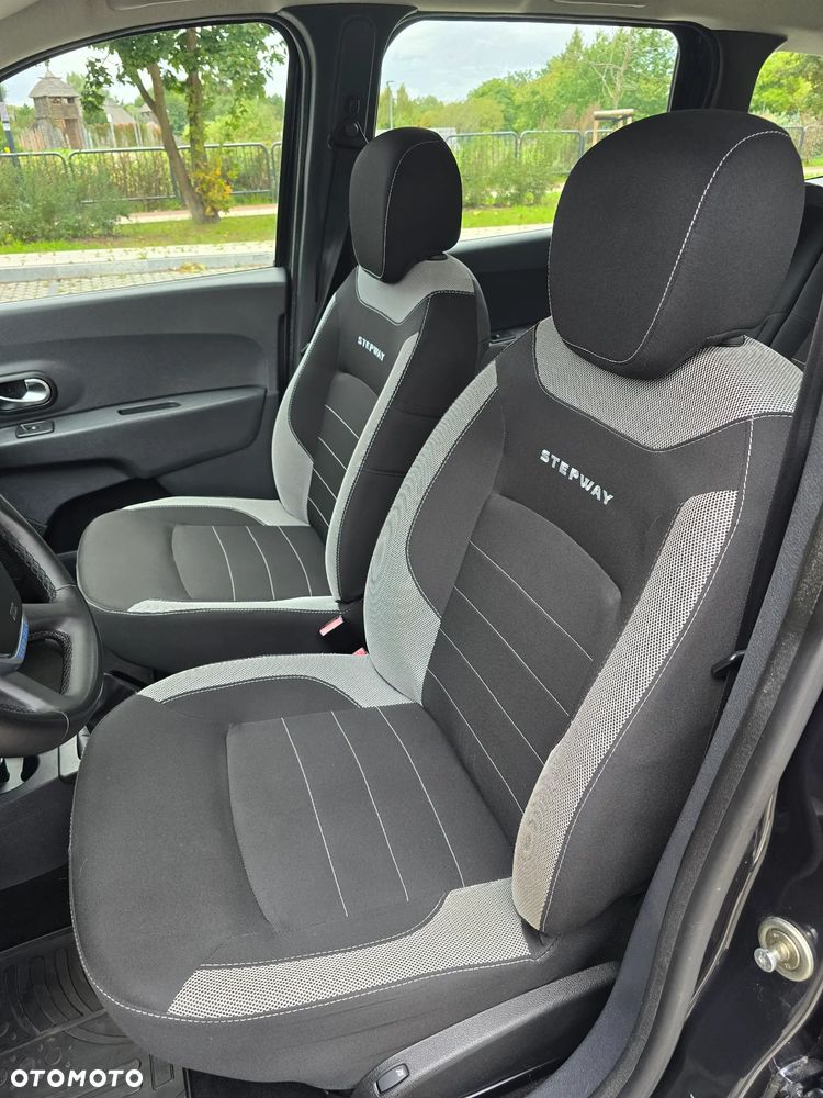 Dacia Lodgy dCi 90 Essential - 9