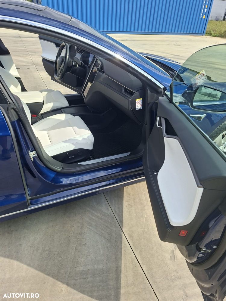 Tesla Model S ver-awd - 13