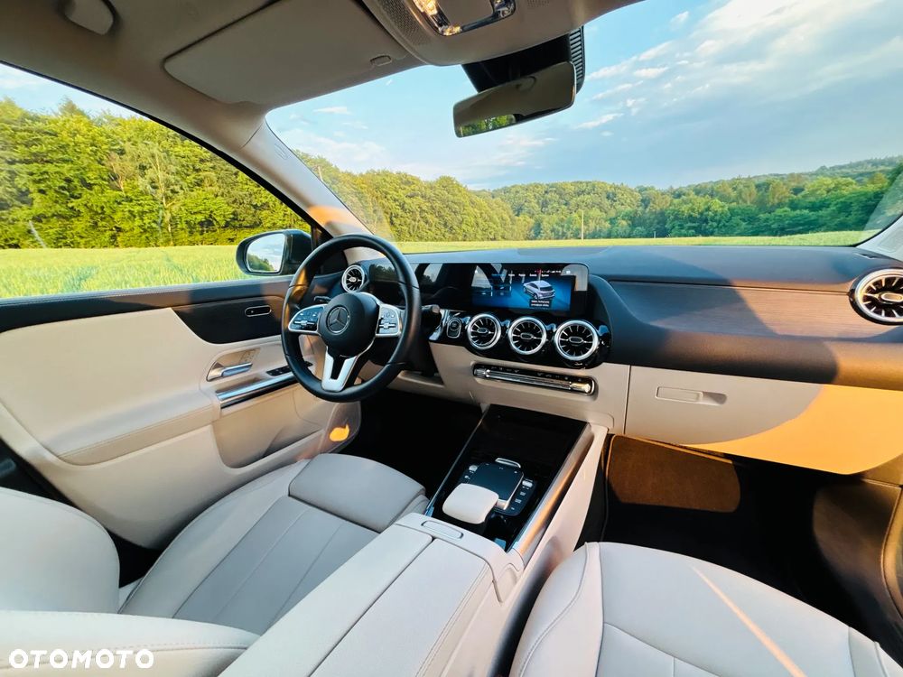 Mercedes-Benz EQA 300 66.5kWh 4-Matic Progressive - 33