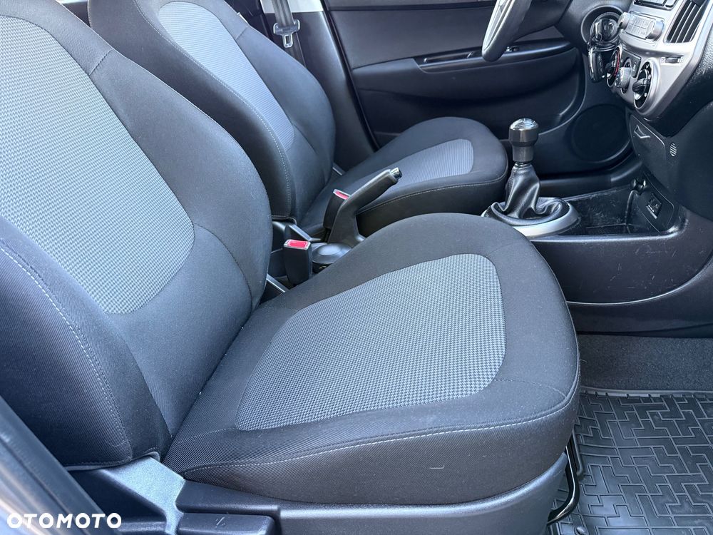 Hyundai i20 1.2 Classic - 32