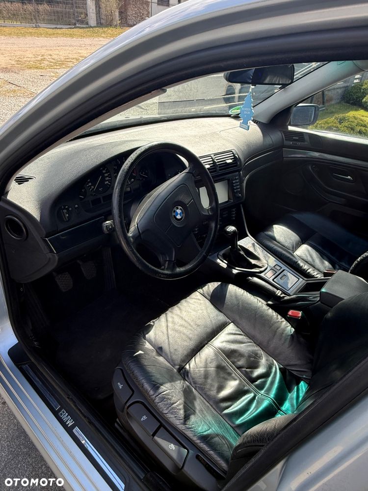 BMW Seria 5 - 11