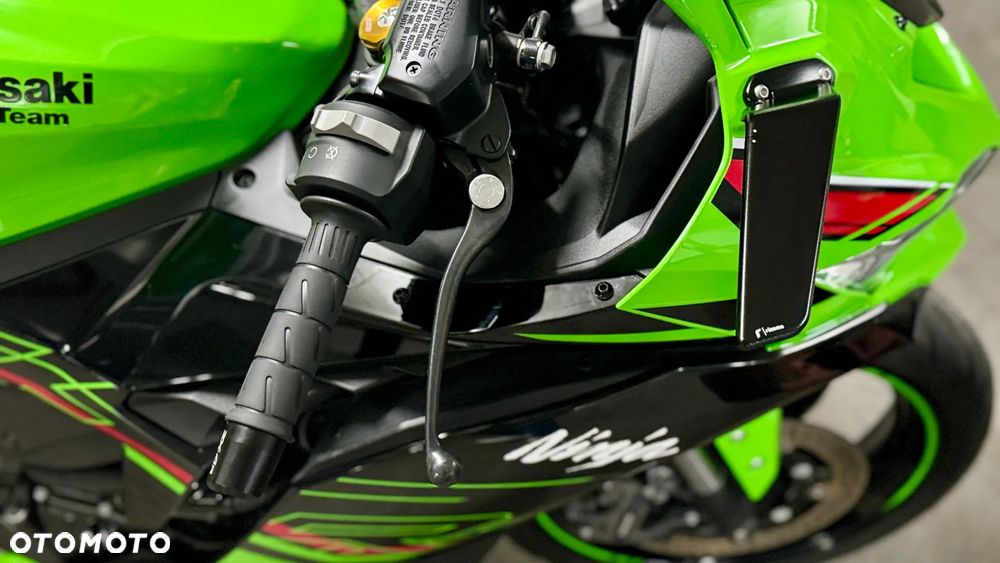 Kawasaki ZXR - 10