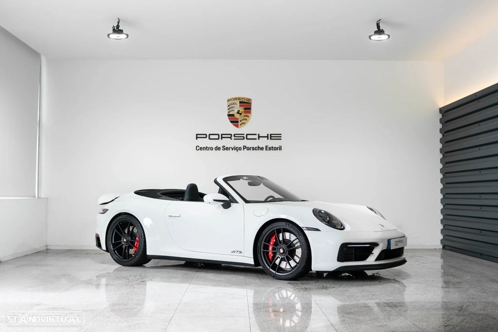 Porsche 911 (992) Carrera 4 GTS PDK - 3