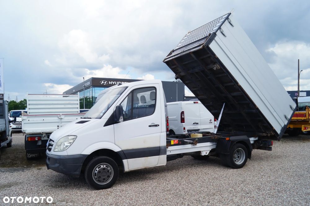 Mercedes-Benz Sprinter - 2
