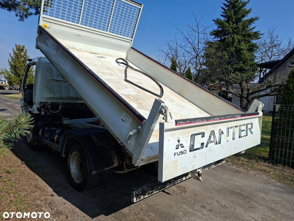 Mitsubishi Fuso Canter - 19