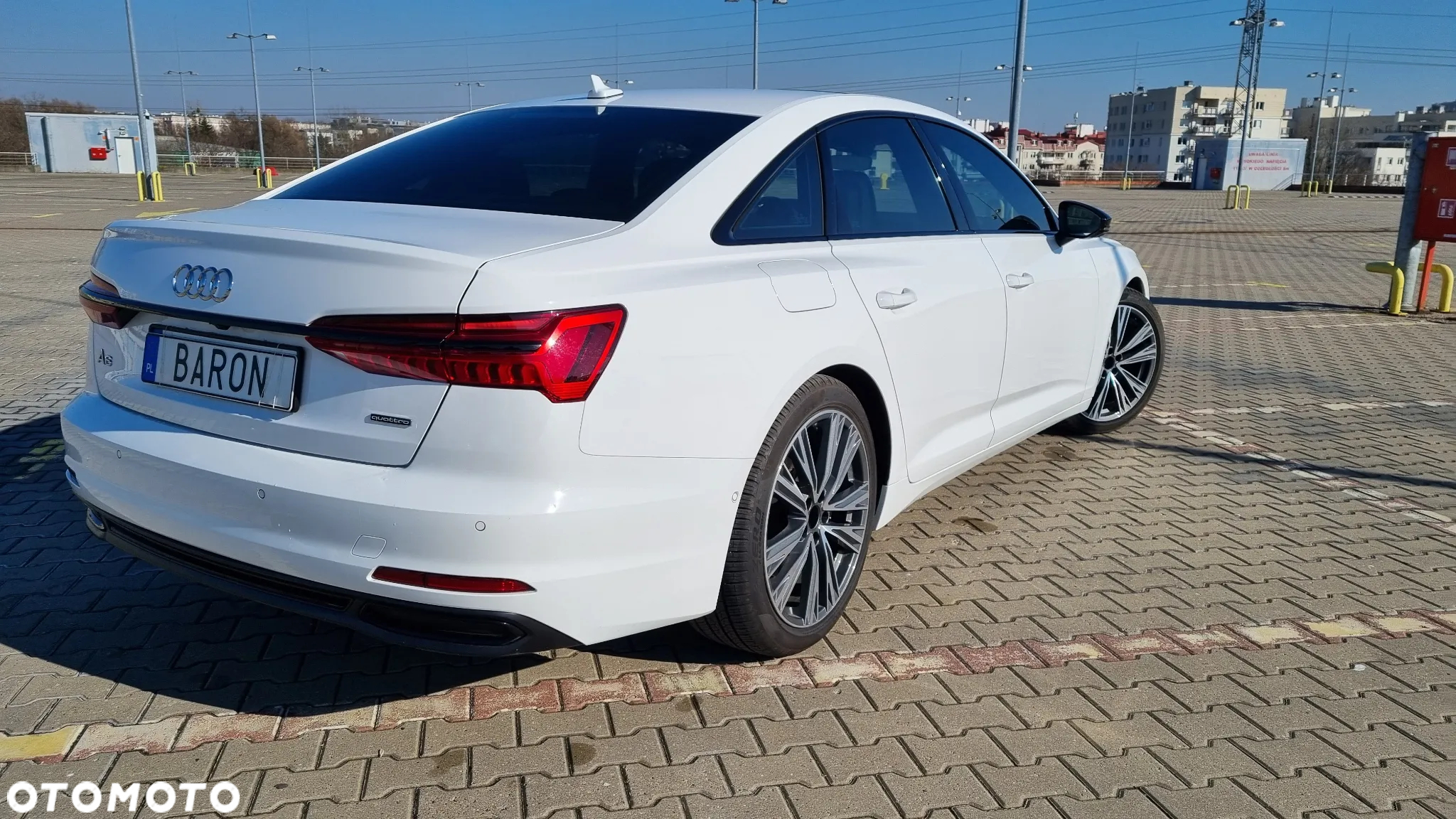 Audi A6 Avant 45 TFSI quattro S tronic S line - 6